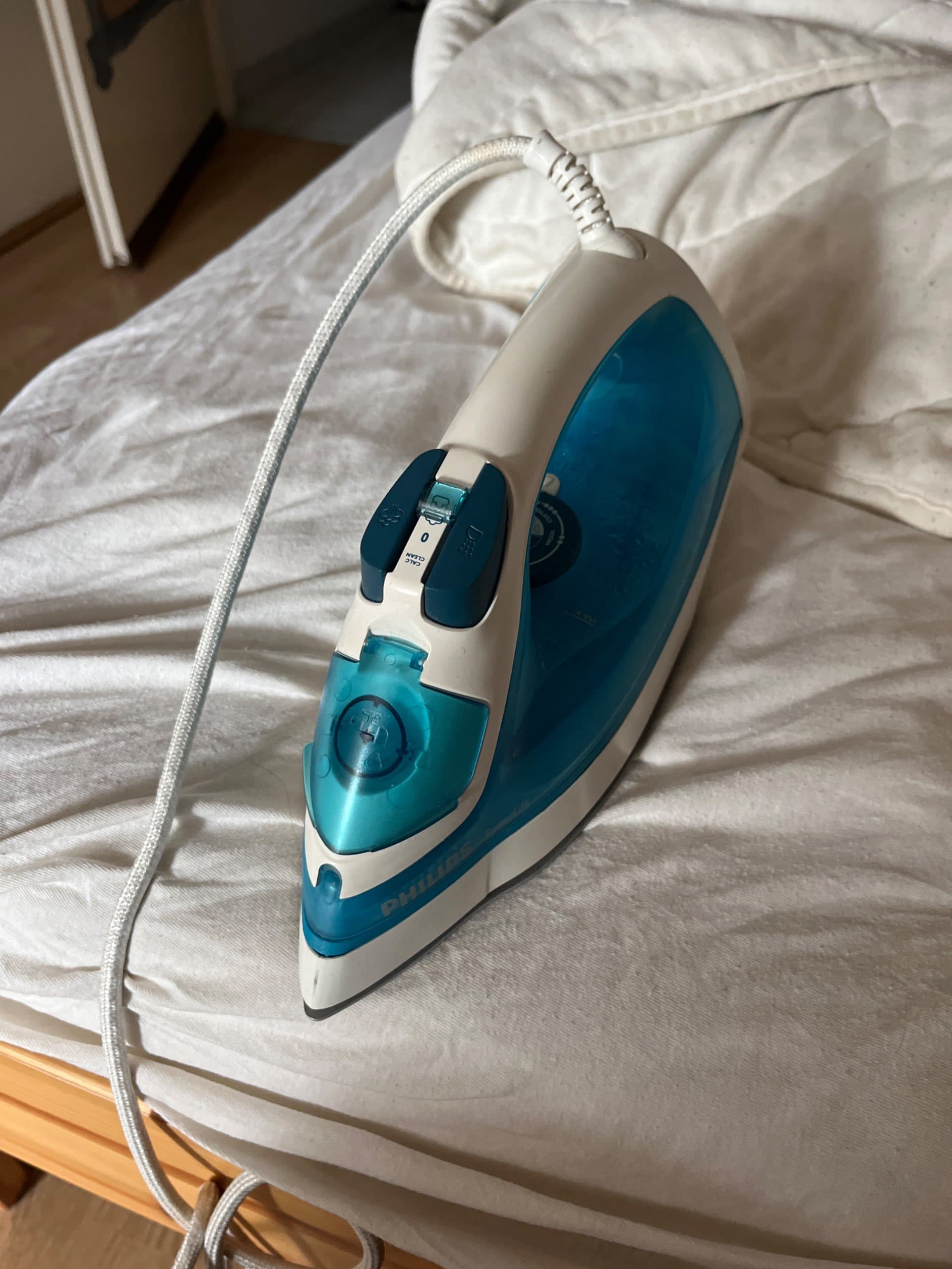 Philips Steam Iron - Blue and White